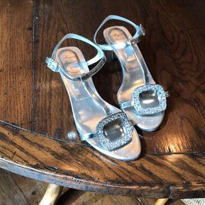 Roger Vivier sliver heals